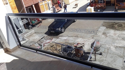 Затока база отдыха Човнык, ограждения: стекло в Алюминиевый профиль