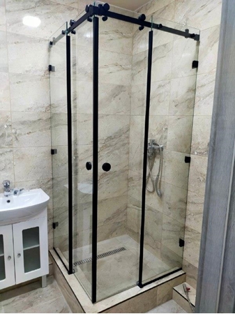 Изображение для услуги Душевые перегородки и двери